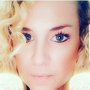 Meet your Posher, Alison